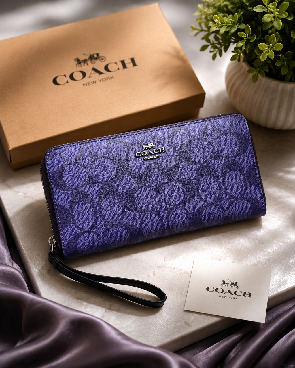 COACH Signature Zip Around Wallet Purple Leather Wristlet – Women's Clutch