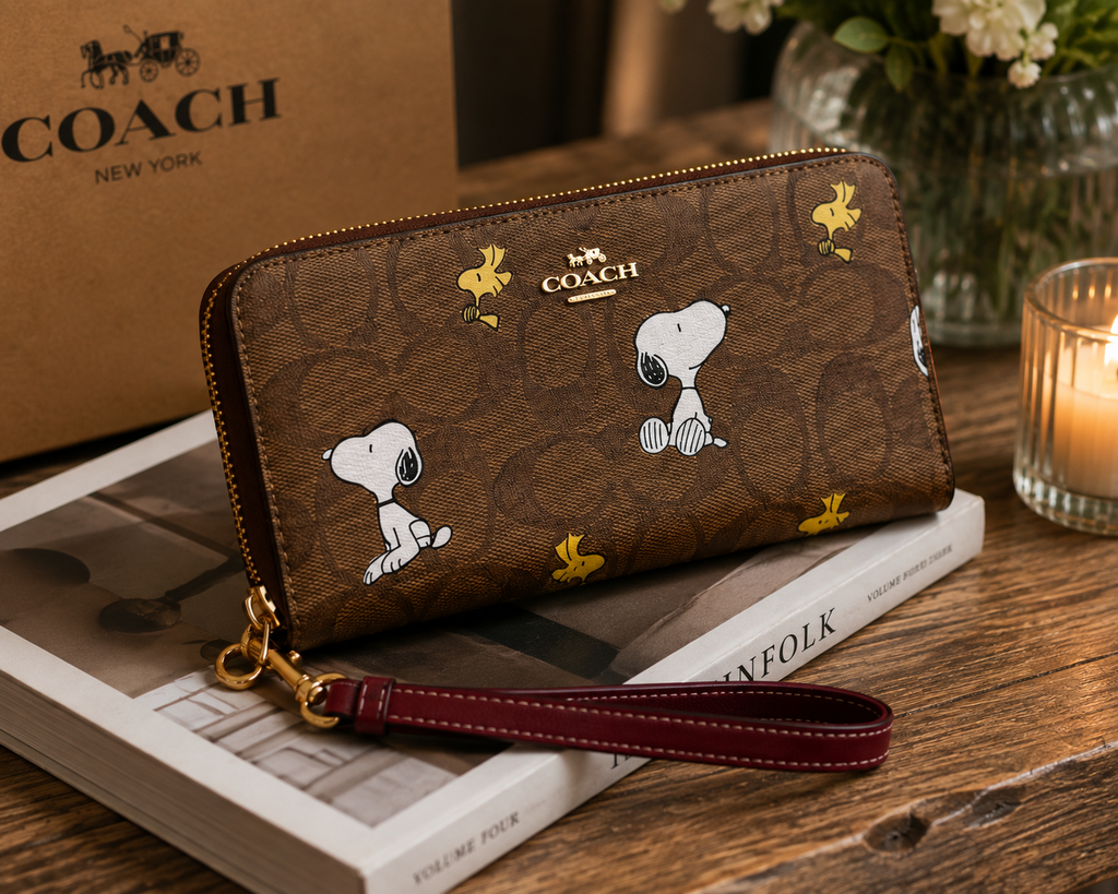 COACH x Peanuts Snoopy Zip Around Wallet – Brown Signature Canvas
